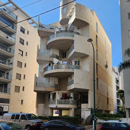 Chilling In Netanya Exterior foto